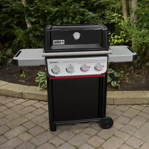 Test Weber Spirit E-425 Mix plancha : le gros barbecue gaz qui fait le job pour les grandes tablées