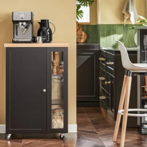Test SoBuy FKW75-SCH : la petite desserte de cuisine qui fait le job dans un coin